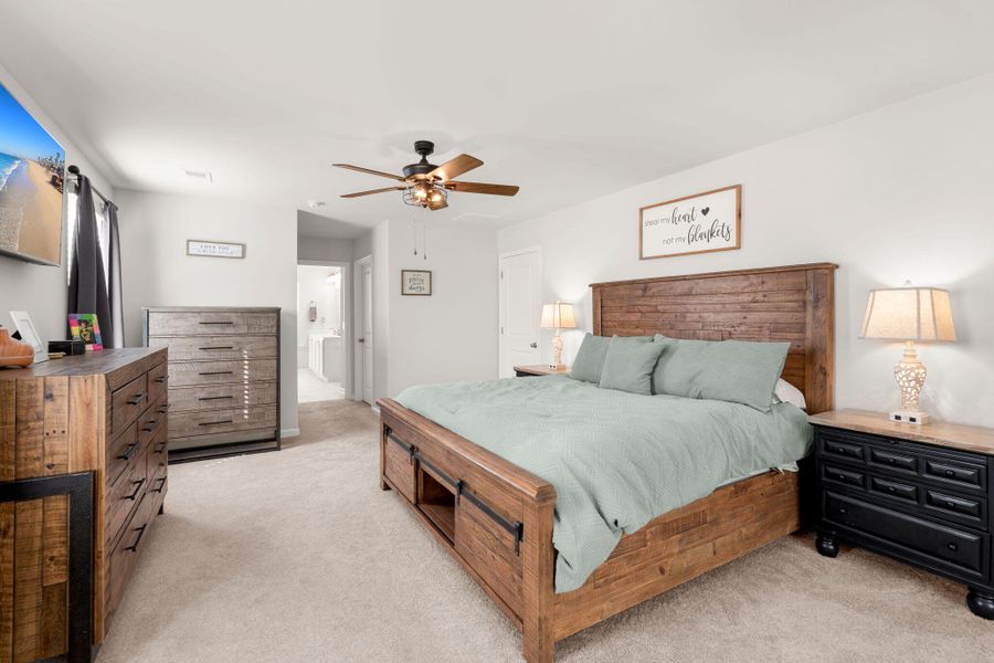 Furnished interior view inside a new home in The Ponds, Summerville (Image 17). Furnished interior view inside a new home in The Ponds, Summerville (Image 17).