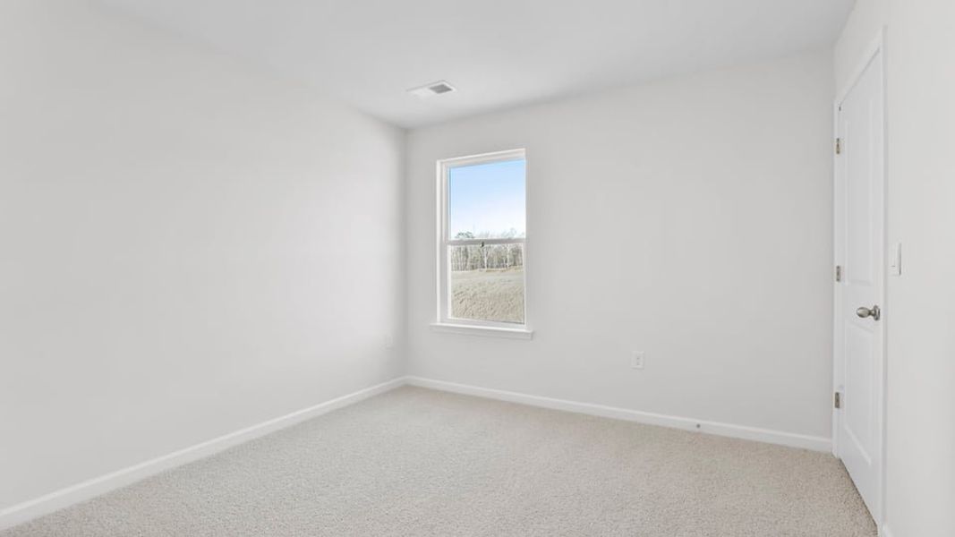 Spacious, unfurnished interior of a new home in Cedar Gap, Fountain Inn (Image 28).