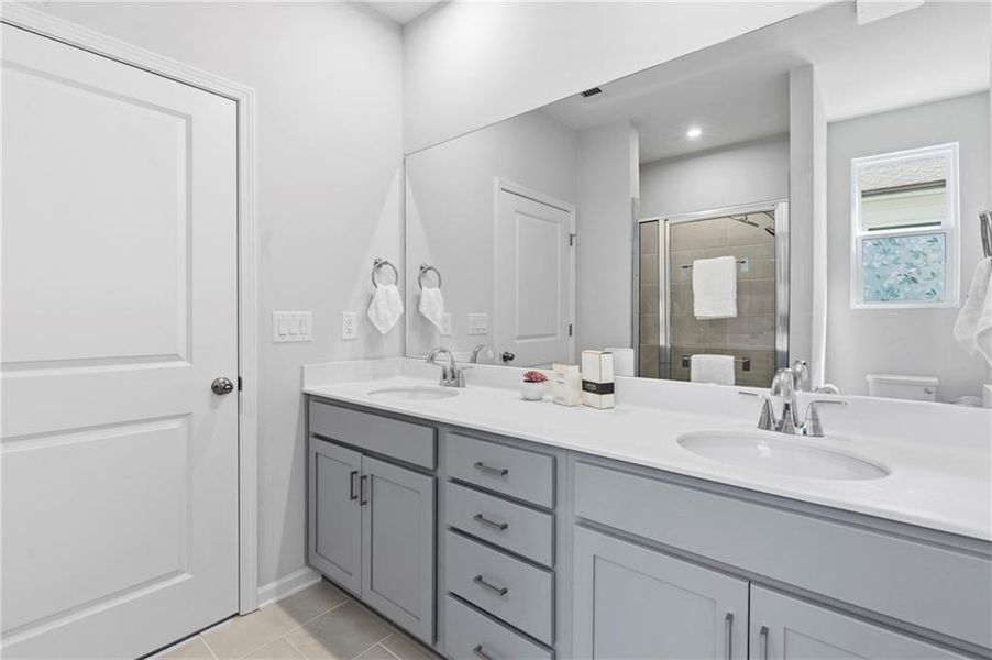 Furnished interior view inside a new home in Annsbury Park, Lilburn (Image 25).