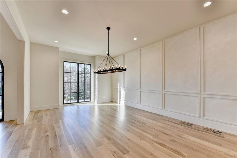 Spacious, unfurnished interior of a new home in , Alpharetta (Image 25). Spacious, unfurnished interior of a new home in , Alpharetta (Image 25).