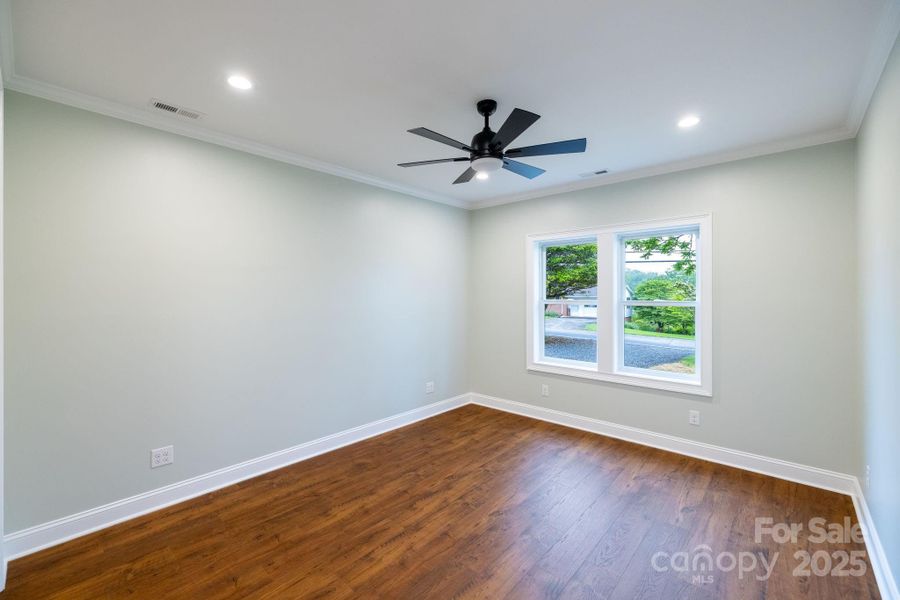 Spacious, unfurnished interior of a new home in , Sparta (Image 16).