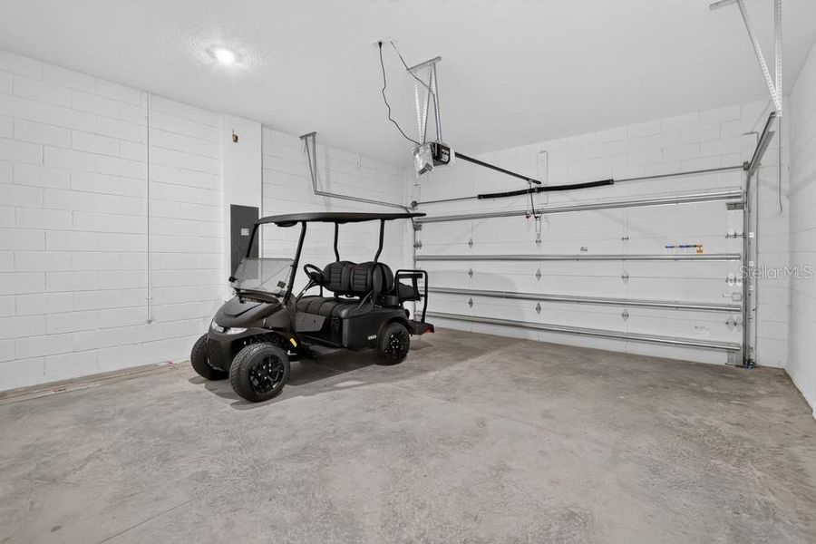 Spacious, unfurnished interior of a new home in Center Lake Ranch Community Group Page, St. Cloud (Image 24).