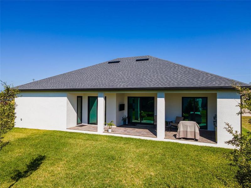 Exterior details and patio area of a home in , Cape Coral (Image 34). Exterior details and patio area of a home in , Cape Coral (Image 34).