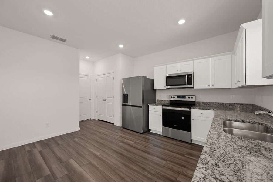 Image 32 of a home in Cottonwood Farms. Image 32 of a home in Cottonwood Farms.