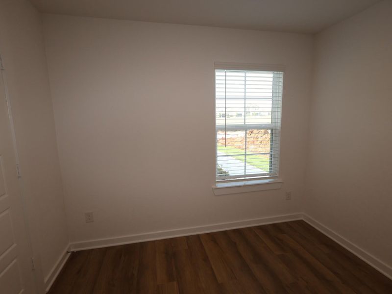 Spacious, unfurnished interior of a new home in Summerview, Fulshear (Image 13).