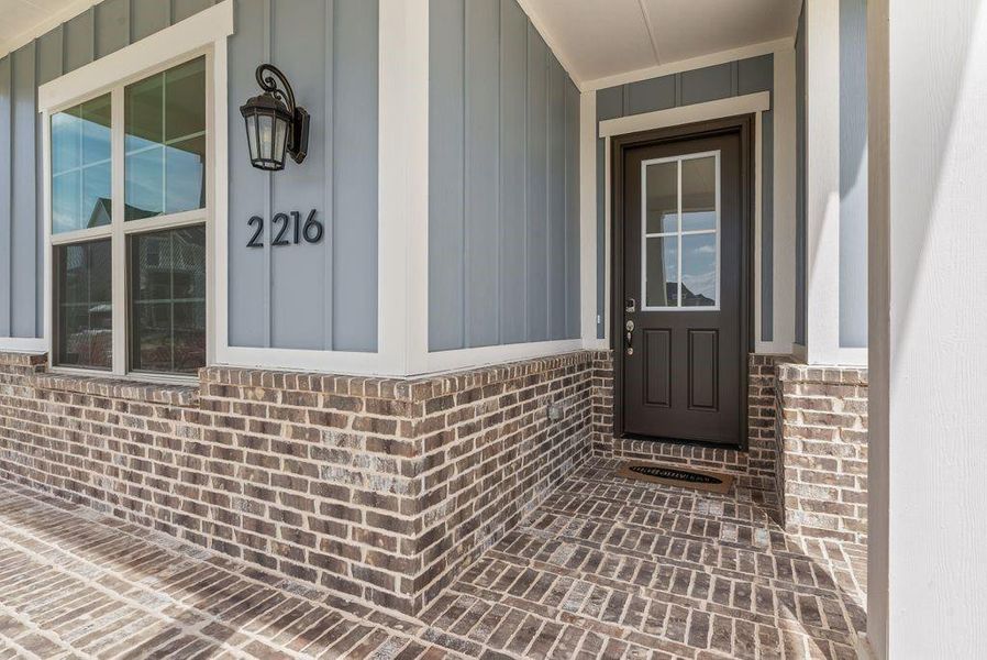 Exterior details and patio area of a home in Bayside, Rowlett (Image 27).