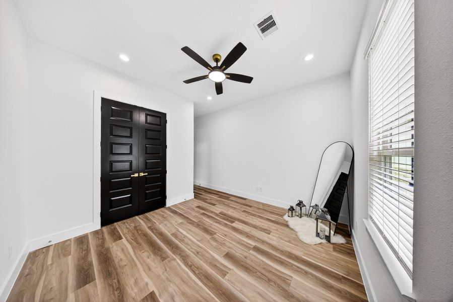 Spacious, unfurnished interior of a new home in , New Caney (Image 23).