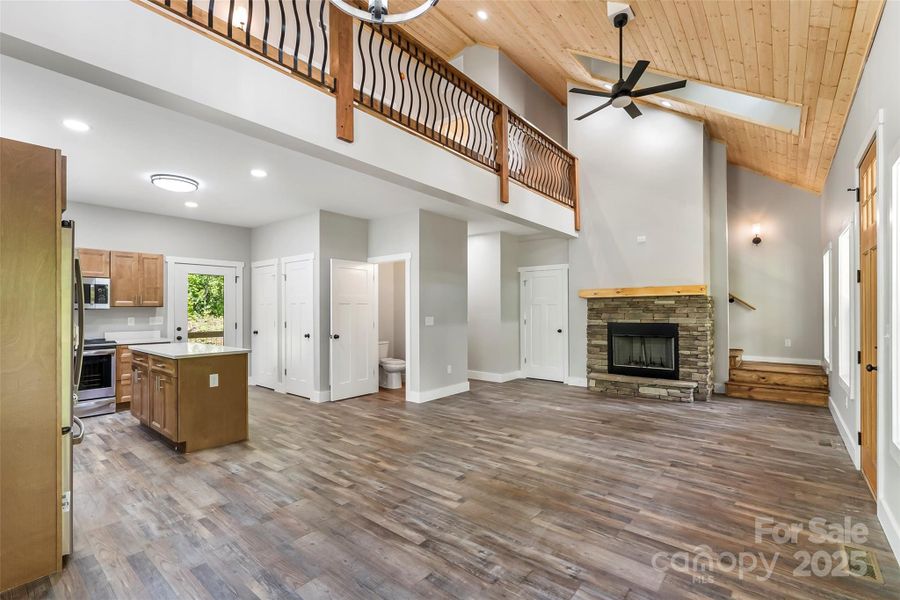 Furnished interior view inside a new home in , Marion (Image 10).
