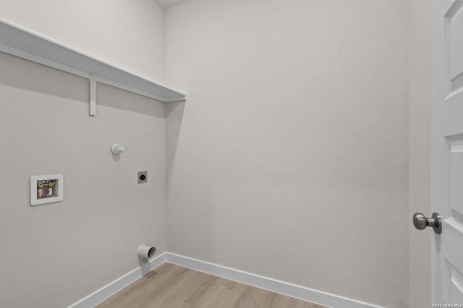 Spacious, unfurnished interior of a new home in Applewhite Meadows, San Antonio (Image 18). Spacious, unfurnished interior of a new home in Applewhite Meadows, San Antonio (Image 18).