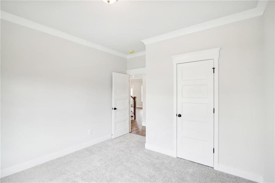 Spacious, unfurnished interior of a new home in Rosewood Lake Estates, Hoschton (Image 17).