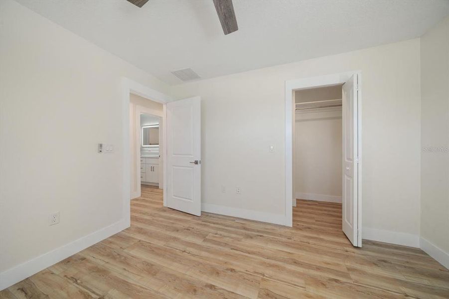 Spacious, unfurnished interior of a new home in , Largo (Image 51).