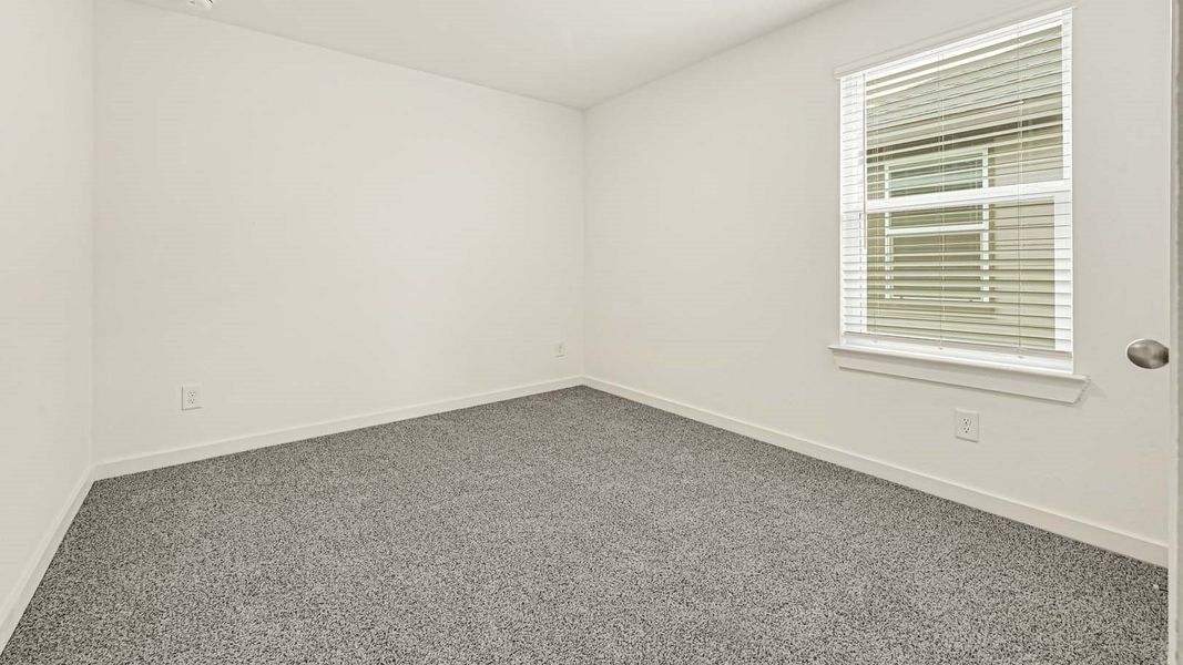 Spacious, unfurnished interior of a new home in Holly Ridge, Rosenberg (Image 27).