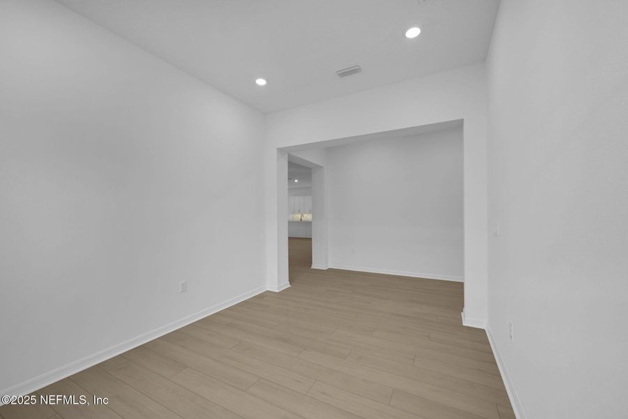 Spacious, unfurnished interior of a new home in Del Webb Nocatee, Ponte Vedra (Image 22).