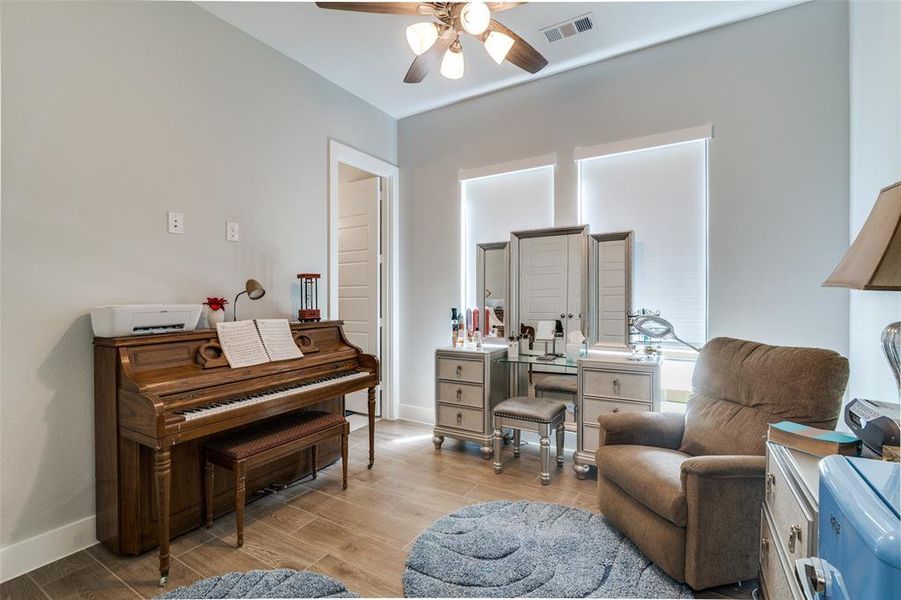 Furnished interior view inside a new home in Somerset Park, Rockwall (Image 20).