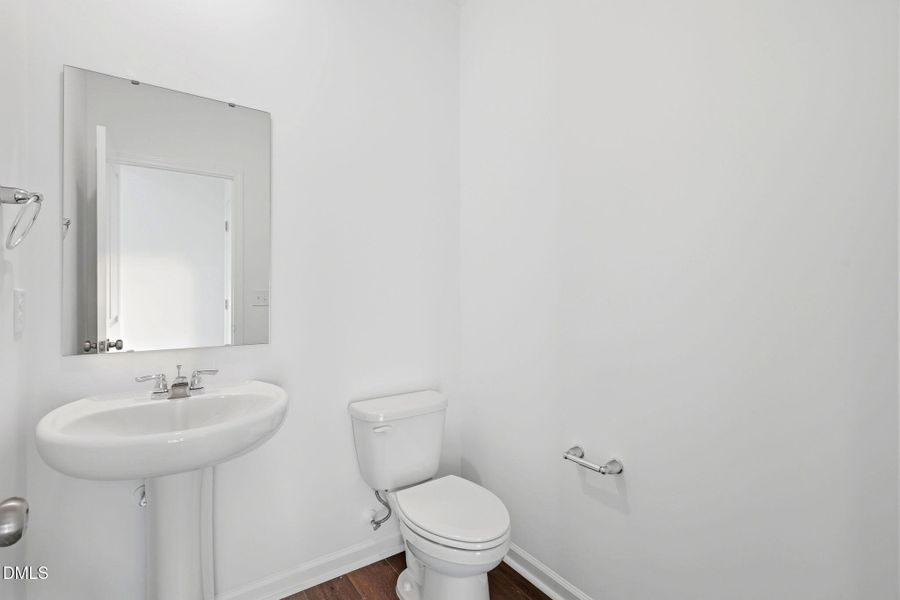 SUN_ElmGrove_Pic_Wyatt_QMI_31_Powder_1of