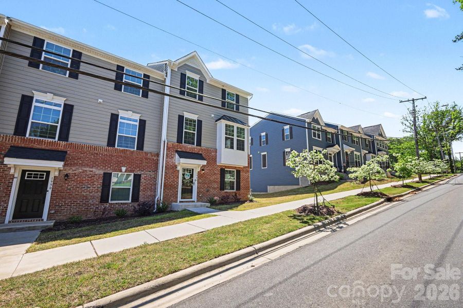 Image 30 of a home in .