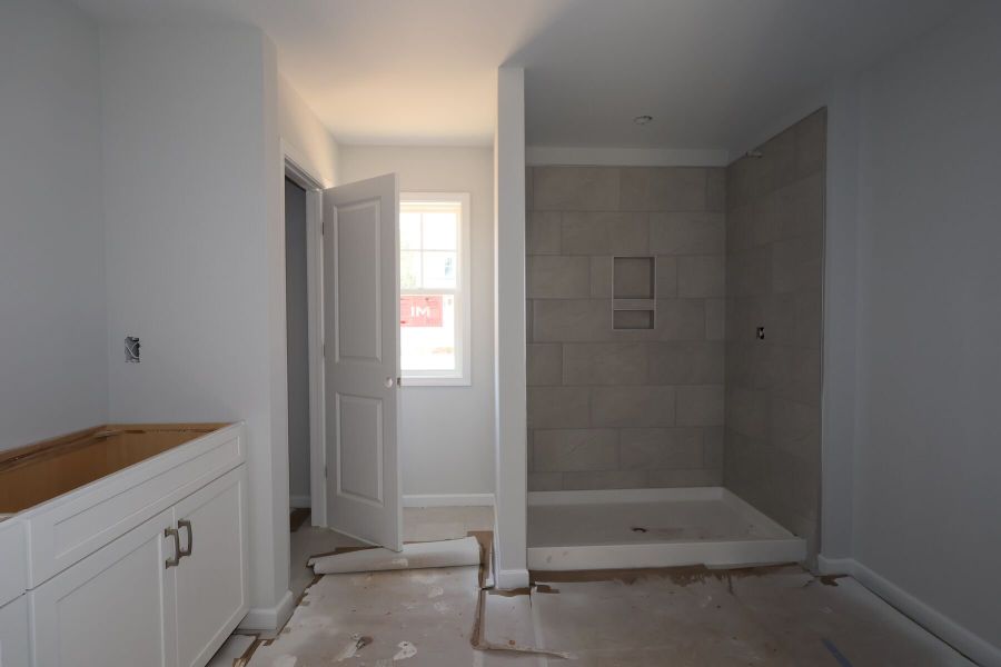 Owner's Bathroom Owner's Bathroom