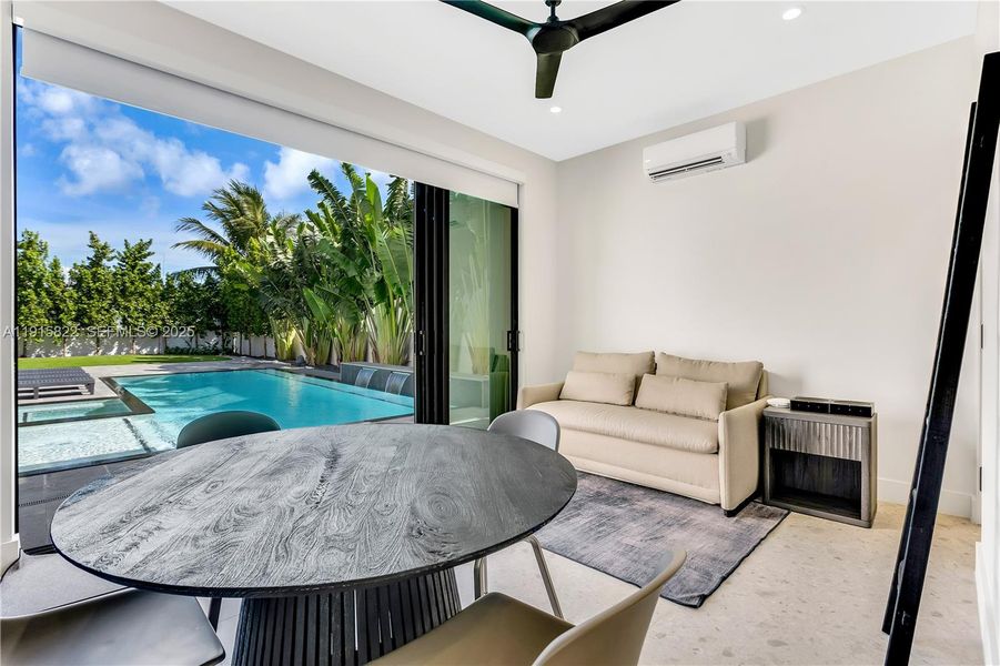Cabana / Quest Room