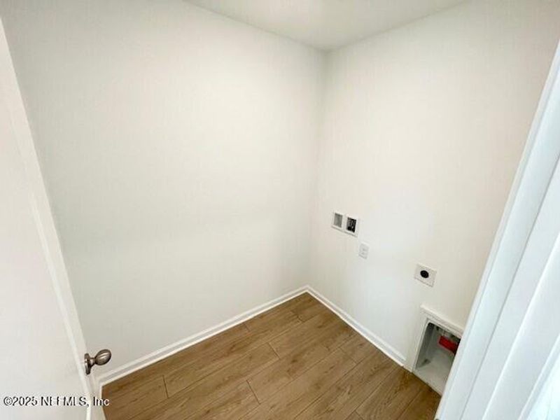 Spacious, unfurnished interior of a new home in Grand Reserve, Bunnell (Image 50).