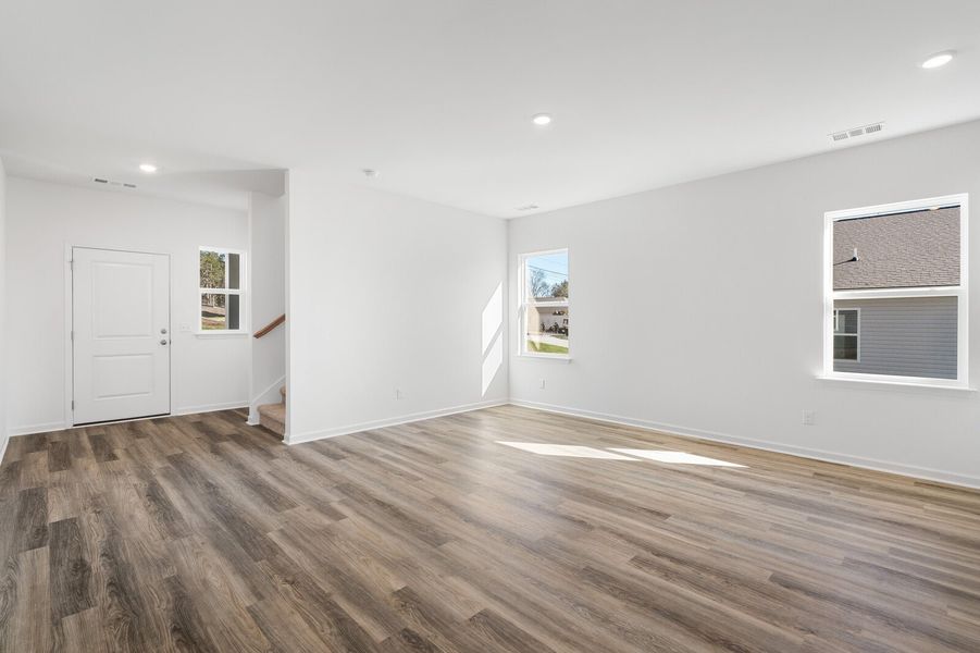 4br New Home in Shelbyville, TN.  - Slide 8