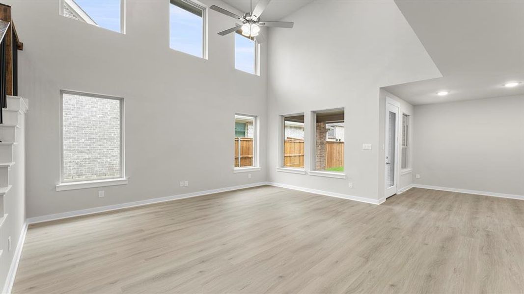 07. 1432 Waterford - Family