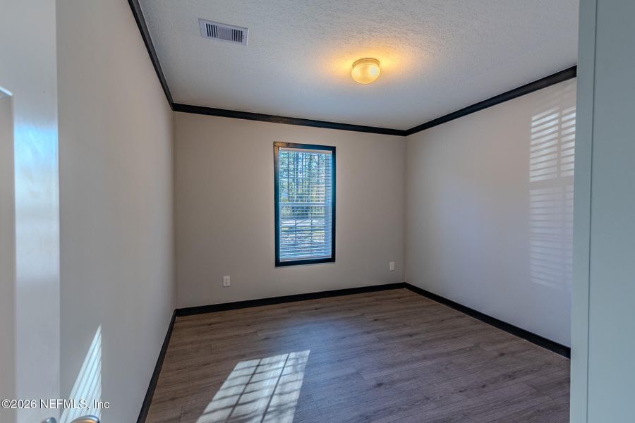 Spacious, unfurnished interior of a new home in , Callahan (Image 13).