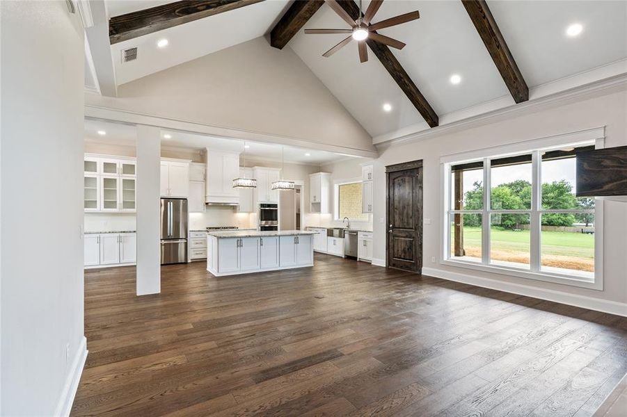 Spacious, unfurnished interior of a new home in , Bullard (Image 18).