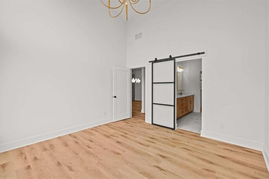 Spacious, unfurnished interior of a new home in , Waco (Image 16).