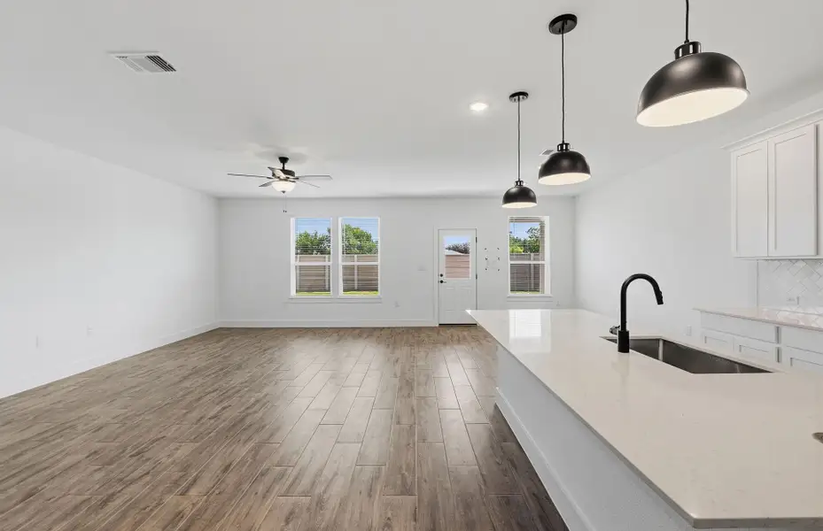 Spacious, unfurnished interior of a new home in Lagos, Manor (Image 32). Spacious, unfurnished interior of a new home in Lagos, Manor (Image 32).