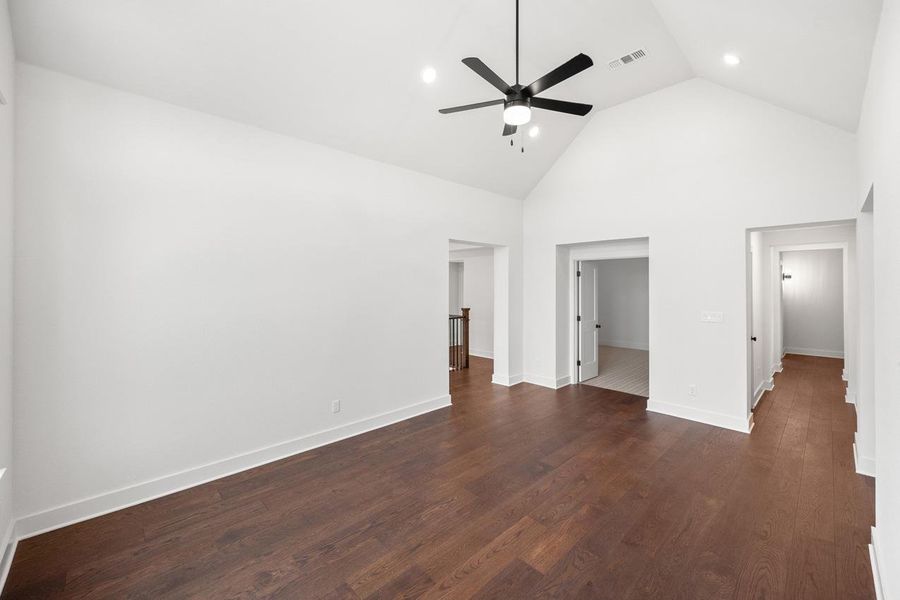 Spacious, unfurnished interior of a new home in Parkside On The River, Georgetown (Image 19). Spacious, unfurnished interior of a new home in Parkside On The River, Georgetown (Image 19).
