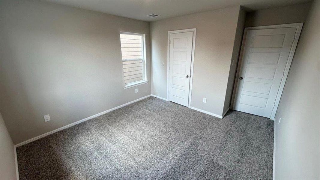 Spacious, unfurnished interior of a new home in Orchard Village, Fort Worth (Image 12). Spacious, unfurnished interior of a new home in Orchard Village, Fort Worth (Image 12).
