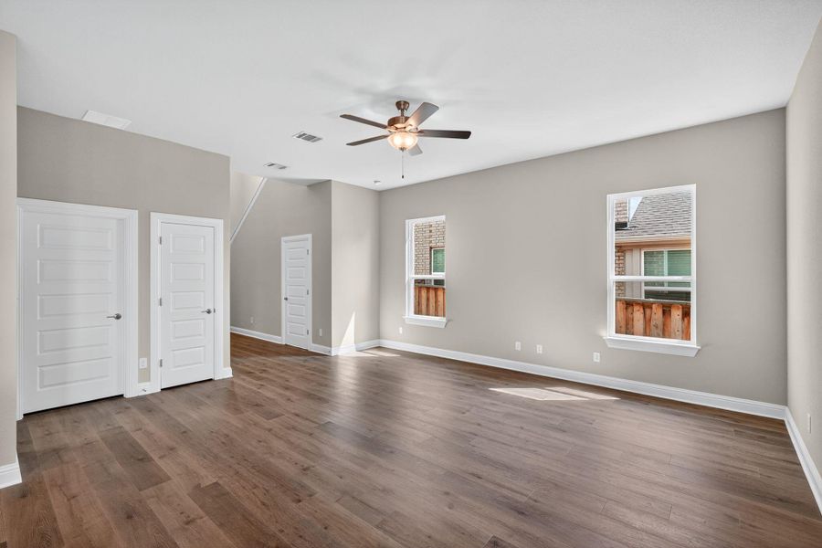 Spacious, unfurnished interior of a new home in Parmer Ranch, Georgetown (Image 26). Spacious, unfurnished interior of a new home in Parmer Ranch, Georgetown (Image 26).