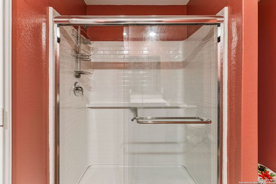 Image 34 of a home in .