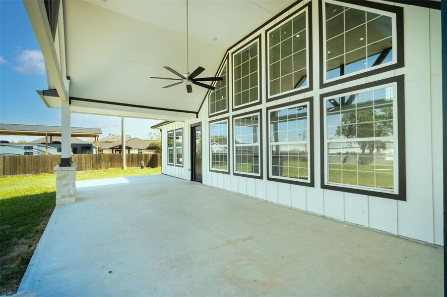 Exterior details and patio area of a home in , Dickinson (Image 3).