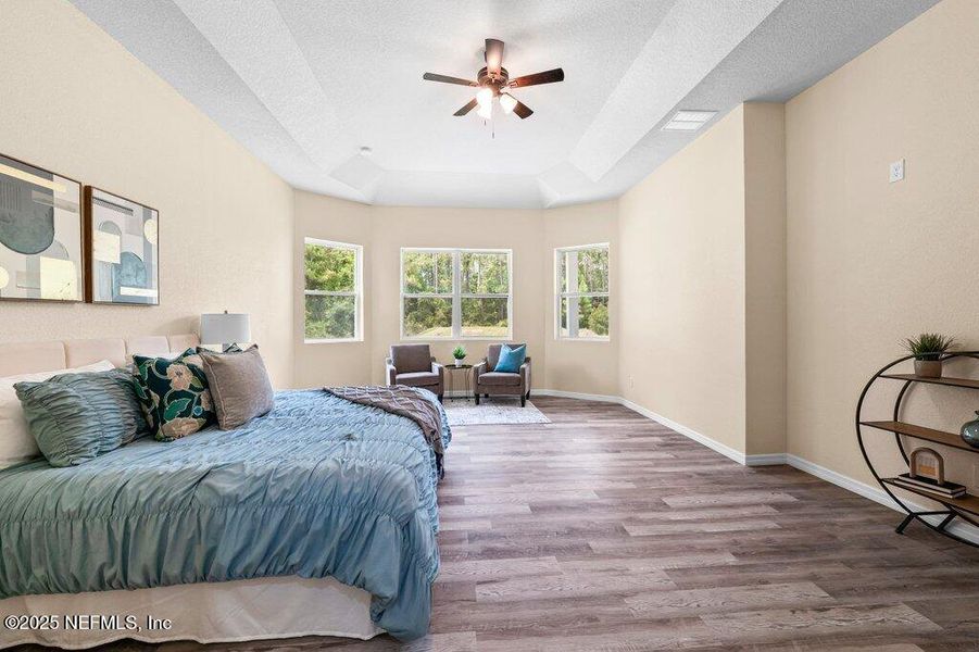 Furnished interior view inside a new home in , Jacksonville (Image 6).