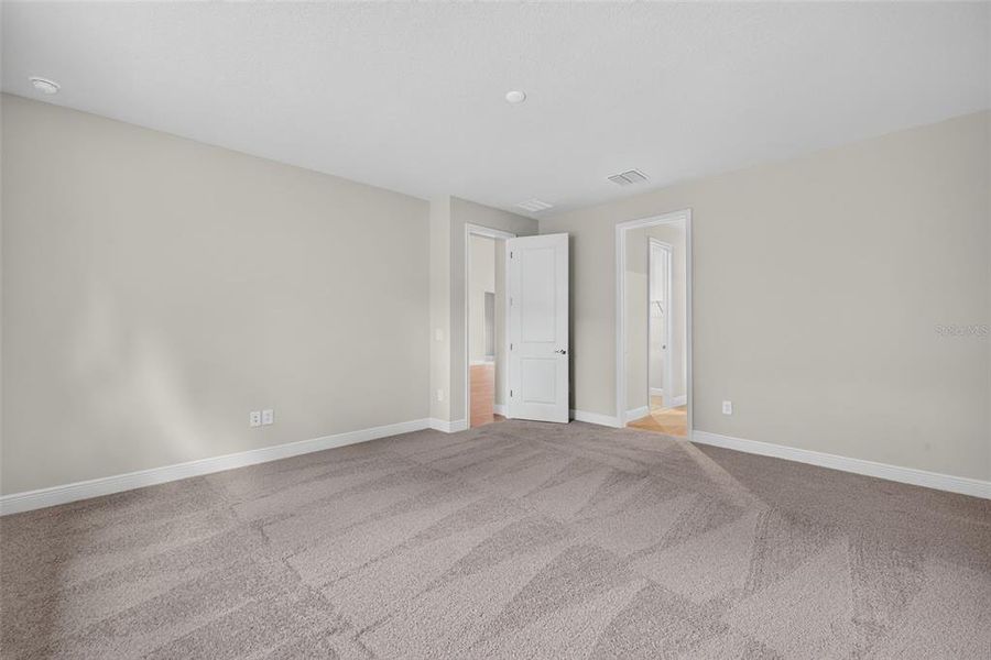 Spacious, unfurnished interior of a new home in Crosswind Ranch, Parrish (Image 21). Spacious, unfurnished interior of a new home in Crosswind Ranch, Parrish (Image 21).