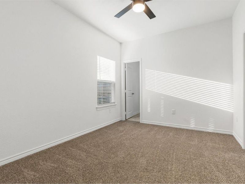 Spacious, unfurnished interior of a new home in Lake Conroe Village, Montgomery (Image 7).