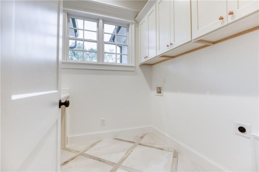 Image 53 of a home in .