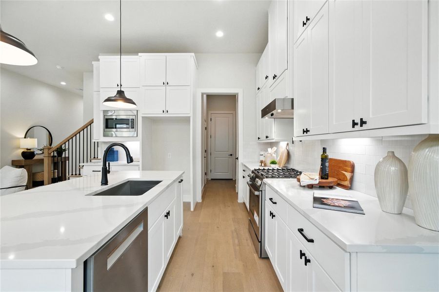 Furnished interior view inside a new home in Spring Valley Creek, Houston (Image 36). Furnished interior view inside a new home in Spring Valley Creek, Houston (Image 36).