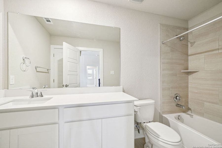 Furnished interior view inside a new home in Comanche Ridge, San Antonio (Image 7). Furnished interior view inside a new home in Comanche Ridge, San Antonio (Image 7).