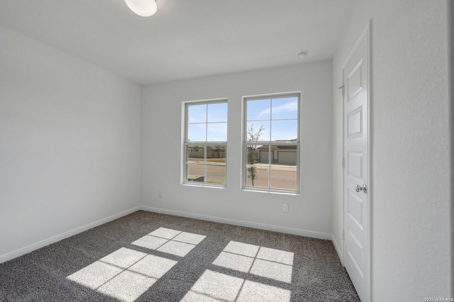 Spacious, unfurnished interior of a new home in Paloma Park, Converse (Image 30).