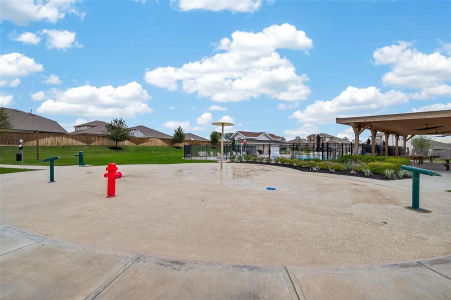 Community amenities in Mill Creek, Magnolia (Image 43).