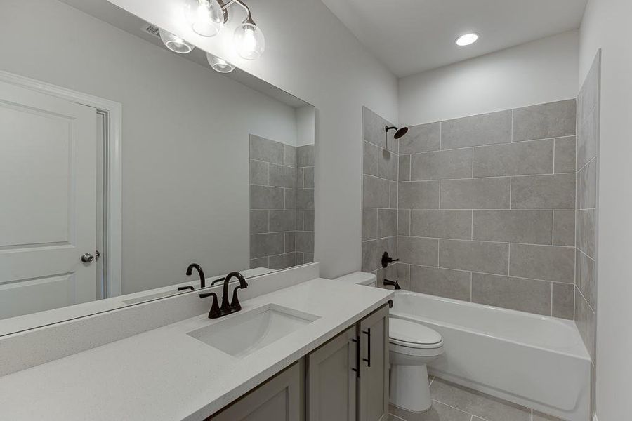 Furnished interior view inside a new home in , Bishop (Image 19).