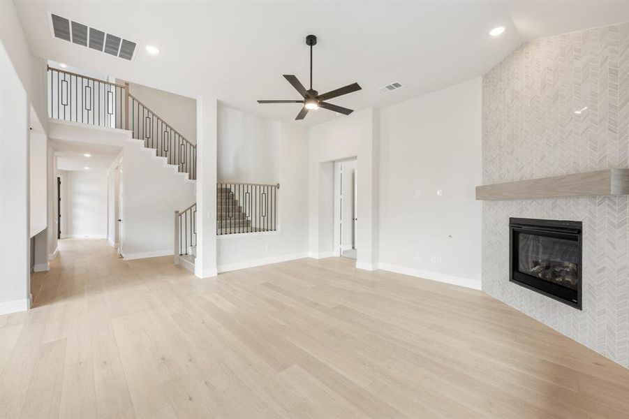 Spacious, unfurnished interior of a new home in Painted Tree, McKinney (Image 40). Spacious, unfurnished interior of a new home in Painted Tree, McKinney (Image 40).