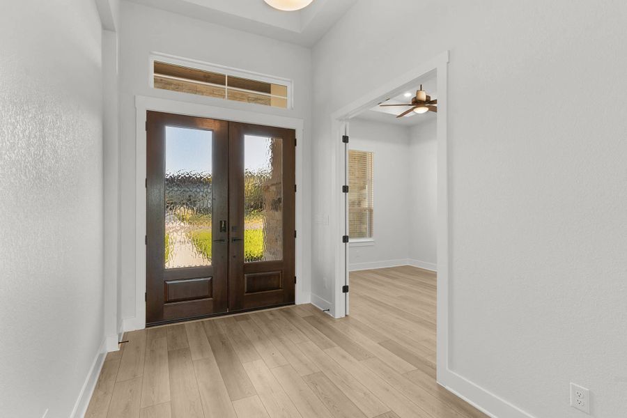 Spacious, unfurnished interior of a new home in Feathergrass, Florence (Image 60).