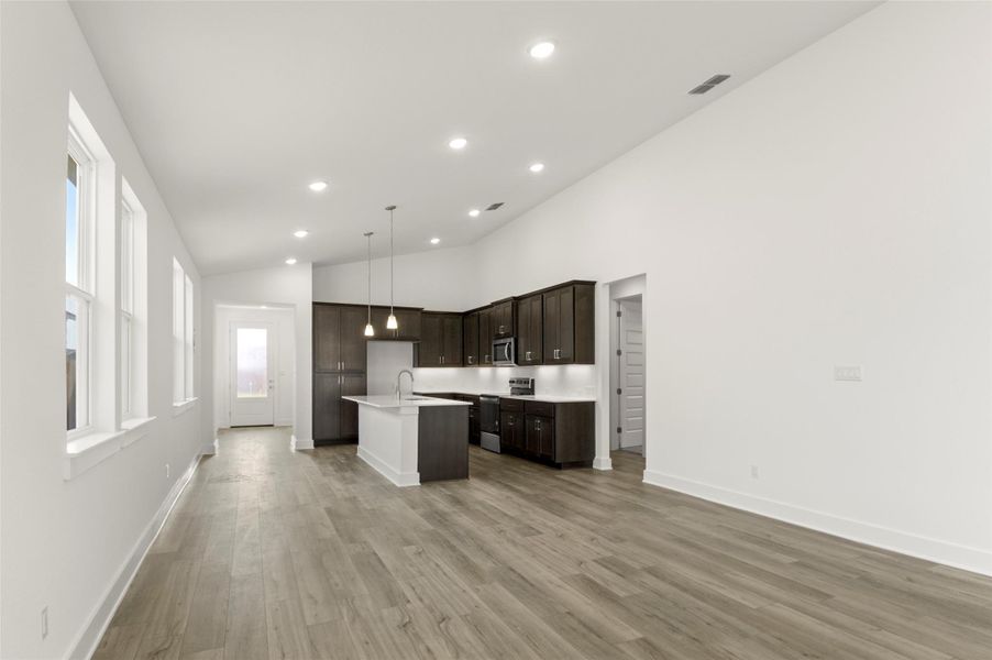 Spacious, unfurnished interior of a new home in The Enclave at Hidden Oaks, Georgetown (Image 23). Spacious, unfurnished interior of a new home in The Enclave at Hidden Oaks, Georgetown (Image 23).