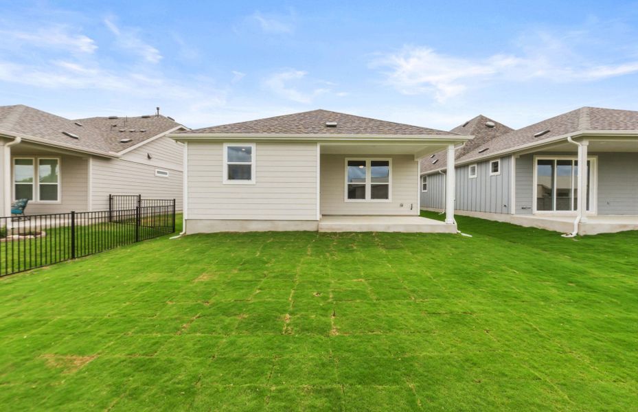Exterior details and patio area of a home in Sun City Texas, Georgetown (Image 19).