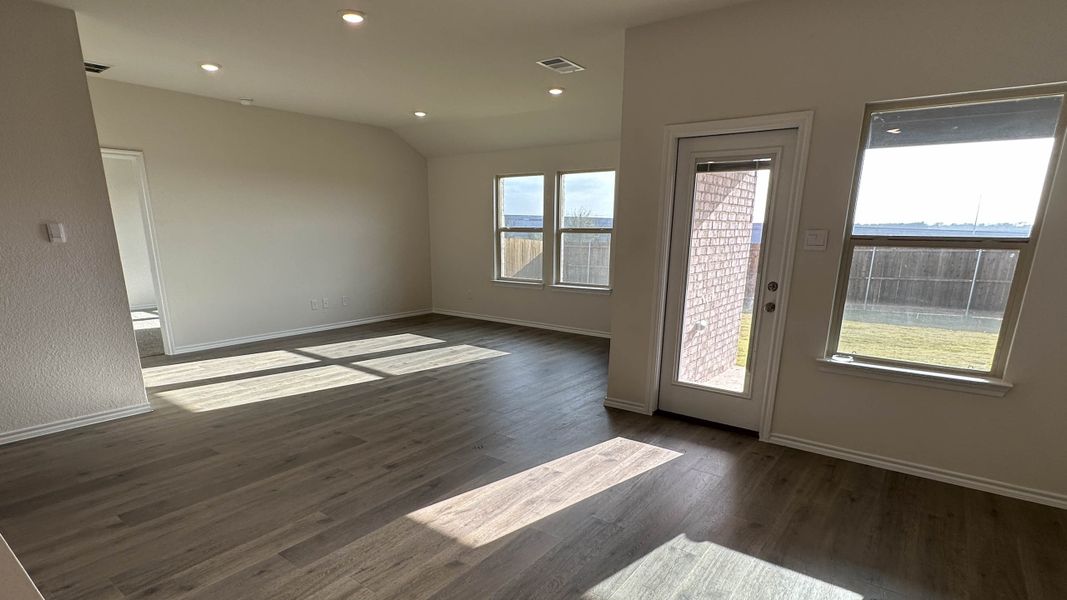 Spacious, unfurnished interior of a new home in Cartwright Ranch, Crandall (Image 9). Spacious, unfurnished interior of a new home in Cartwright Ranch, Crandall (Image 9).