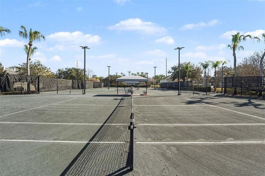 Community amenities in , Reunion (Image 34).