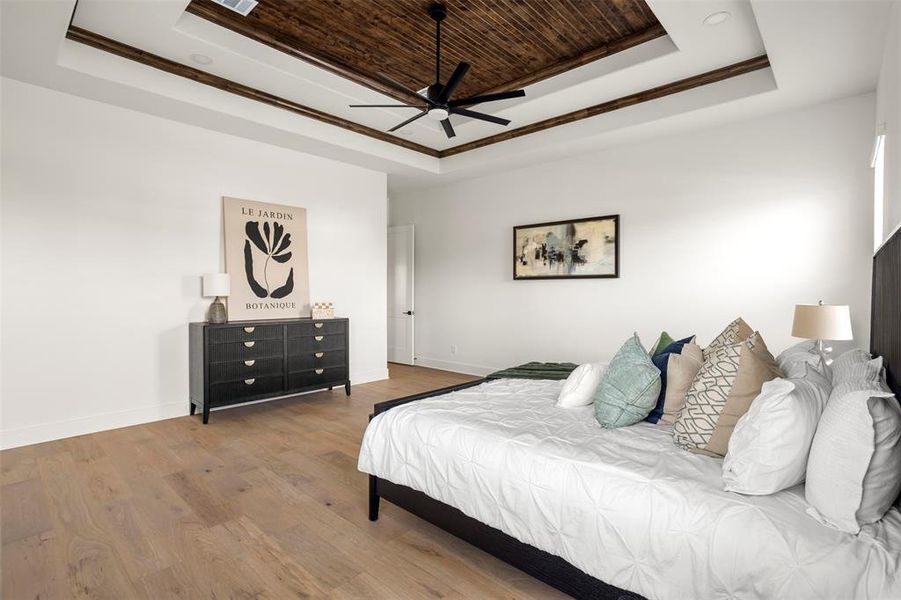 Furnished interior view inside a new home in , Waxahachie (Image 13).